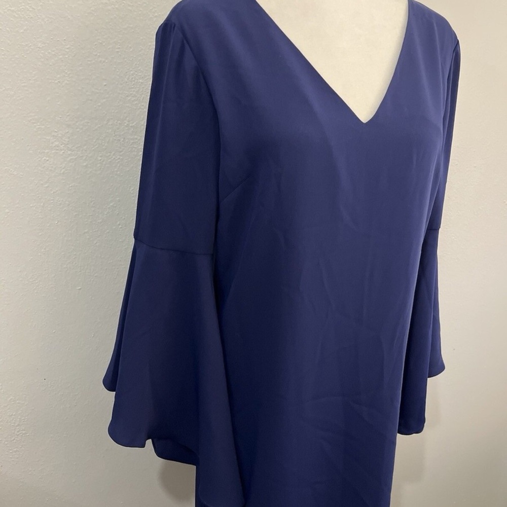 NWOT Trina Turk Deep Purple Midi Dress w/V Neck and Wrap Sleeves Zipper Back - Picture 11 of 11